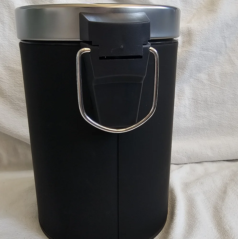 NWT Ikea EKOLN Trash Bin